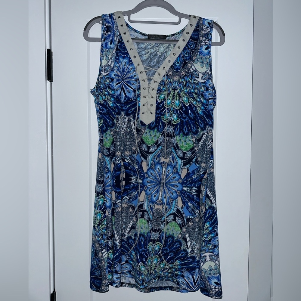 Ariella Blue and Green Patterned Sleeveless Dress